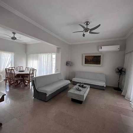 Beach Front Apartment Nea Palatia Zewnętrze zdjęcie