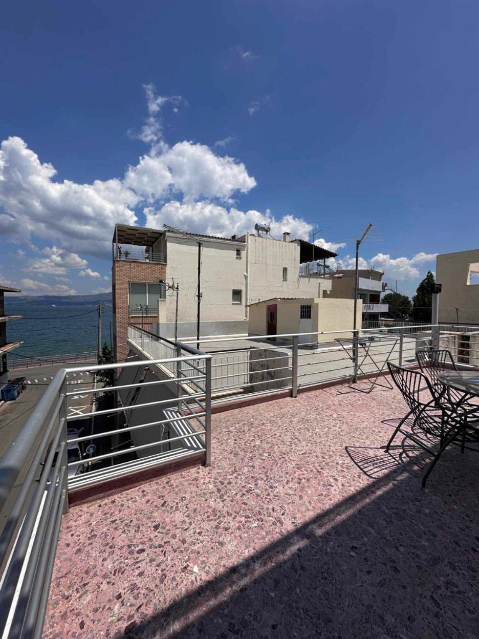 Beach Front Apartment Nea Palatia Zewnętrze zdjęcie