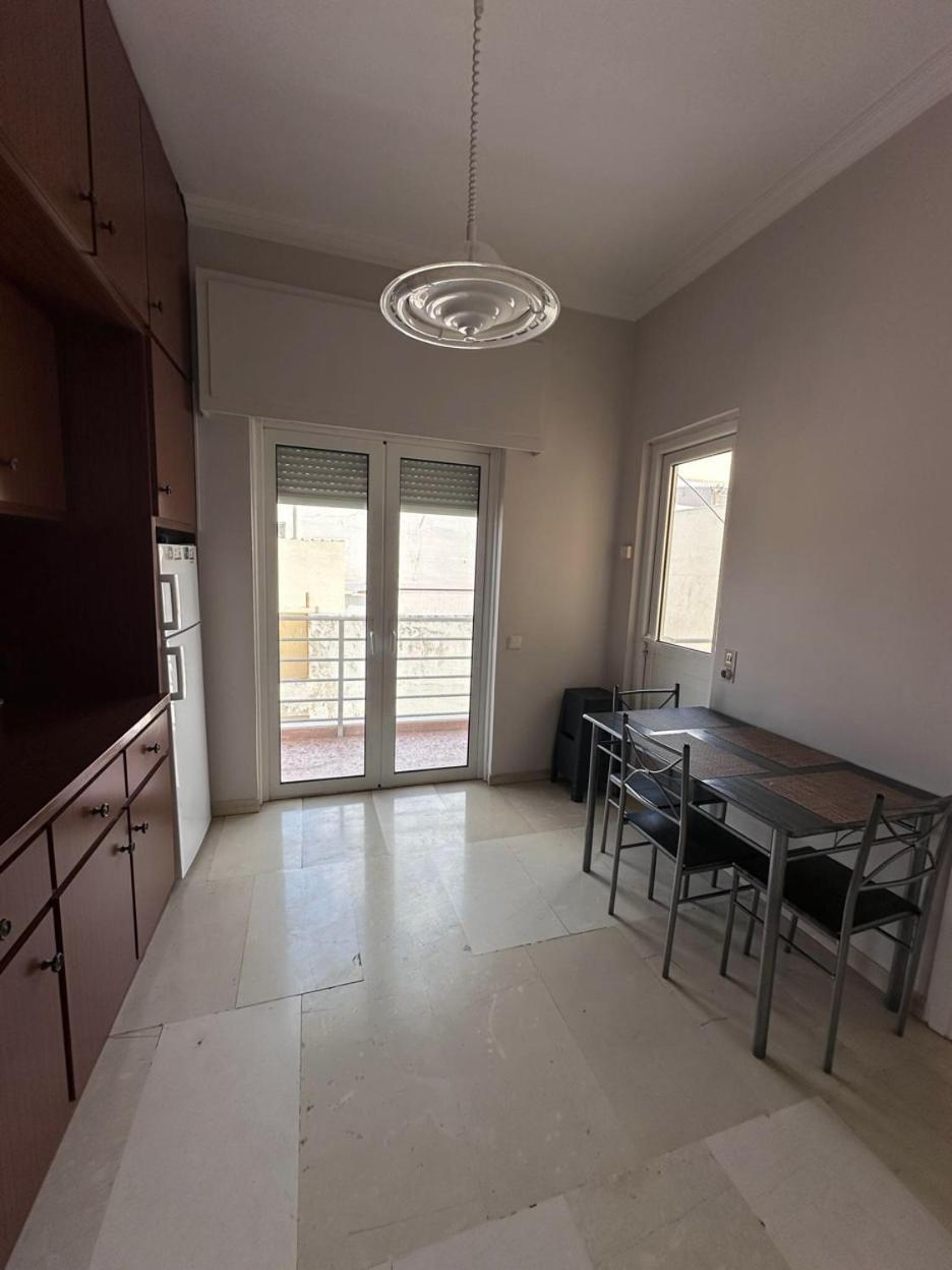 Beach Front Apartment Nea Palatia Zewnętrze zdjęcie